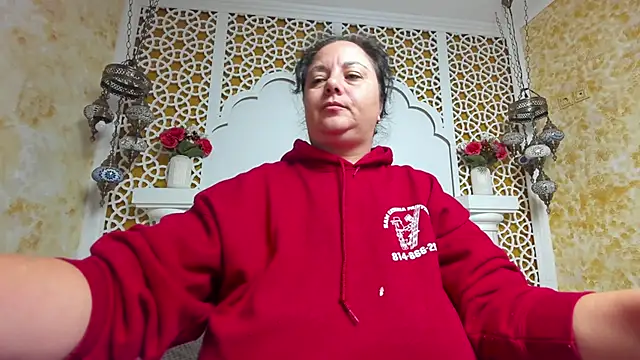 Snapshot of AleshaArabian chatting on October 2025 02:34:02 AM AleshaArabian online show from October 2025 02:34:02 AM