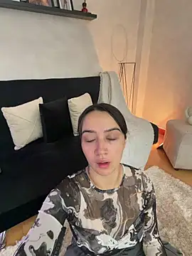 EmmyEvans1 online show from April 2026 08:04:01 PM