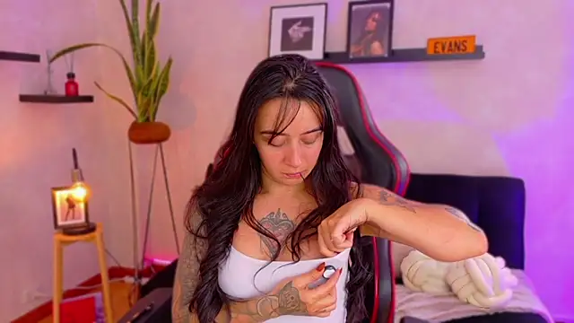 EmmyEvans1 online show from February 2026 07:38:02 PM