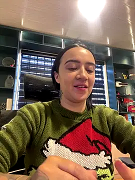 Snapshot of EmmyEvans1 chatting on December 2025 01:28:02 PM EmmyEvans1 online show from December 2025 01:28:02 PM