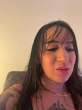 EmmyEvans1 online show from May 2026 07:45:01 PM