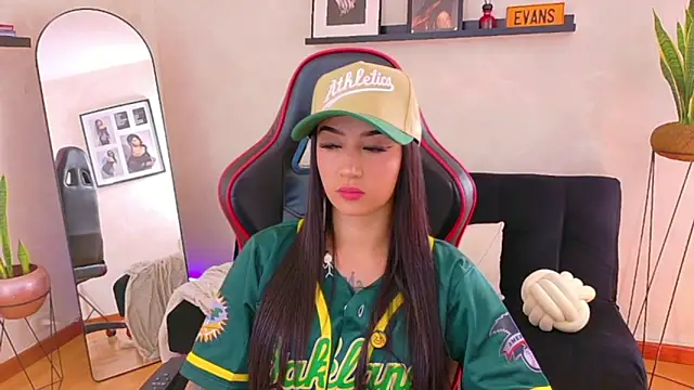 EmmyEvans1 online show from February 2026 07:24:01 PM