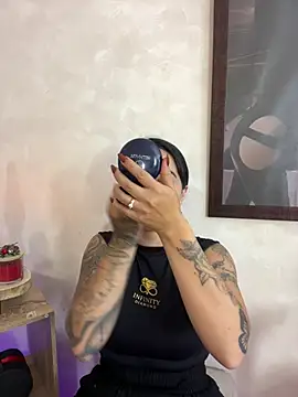 EmmyEvans1 online show from February 2026 07:58:02 PM