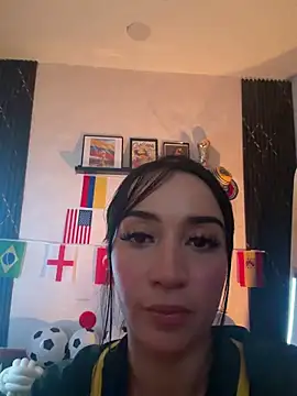 Snapshot of EmmyEvans1 chatting on July 2026 08:09:01 PM EmmyEvans1 online show from July 2026 08:09:01 PM