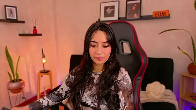 EmmyEvans1 online show from February 2026 07:36:01 PM