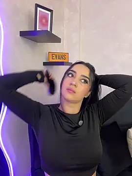 Snapshot of EmmyEvans1 chatting on September 2025 07:29:02 PM EmmyEvans1 online show from September 2025 07:29:02 PM