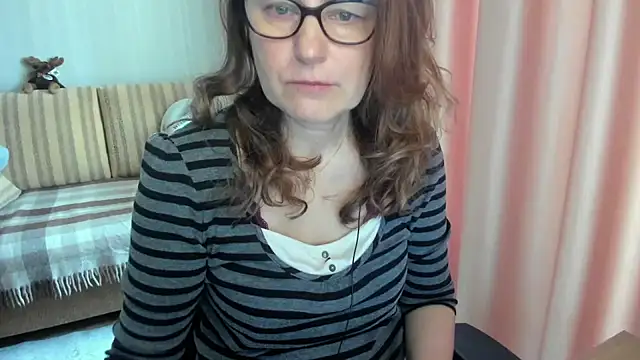 lauraoven online show from March 2026 07:22:02 AM