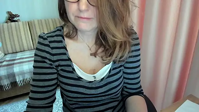 lauraoven online show from March 2026 07:24:01 AM