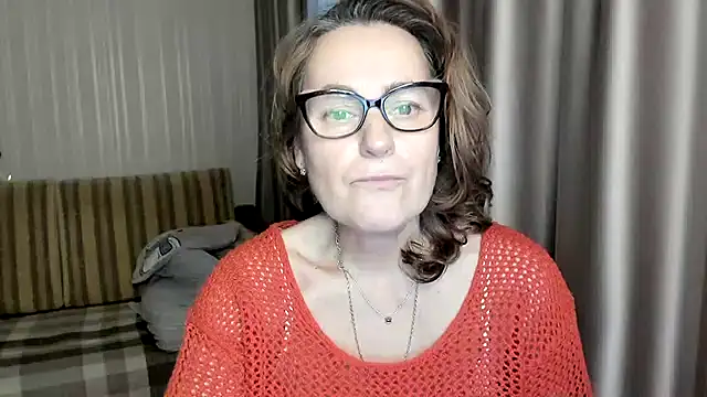 lauraoven online show from February 2025 02:46:01 PM