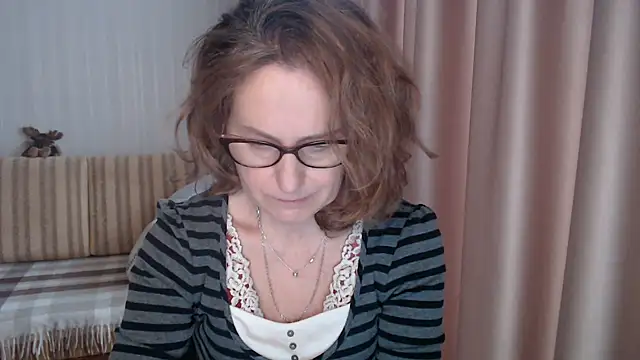 lauraoven online show from February 2025 08:21:01 AM