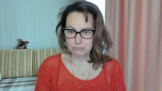 lauraoven online show from March 2025 07:35:02 AM