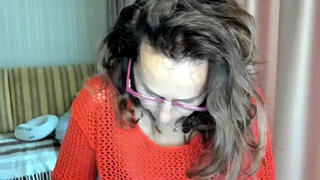 lauraoven online show from October 2025 09:22:01 AM