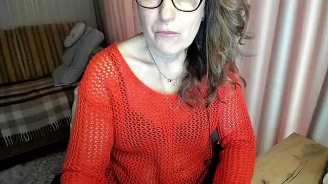 lauraoven online show from February 2026 08:25:01 AM