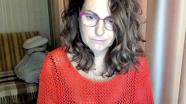 lauraoven online show from October 2025 07:09:01 AM
