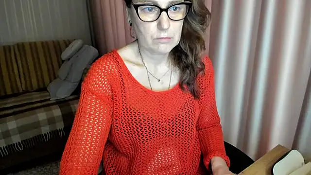 lauraoven online show from February 2026 07:51:02 AM