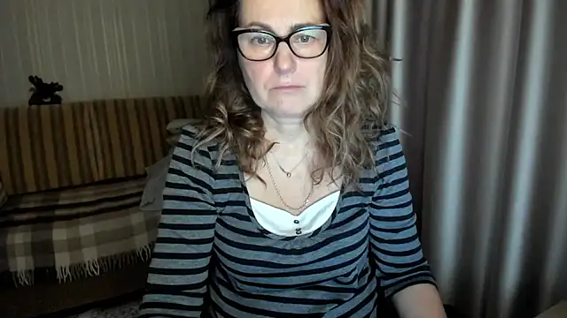 lauraoven online show from January 2026 01:14:01 PM