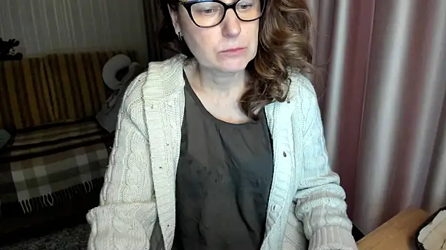 lauraoven online show from February 2026 01:29:01 PM