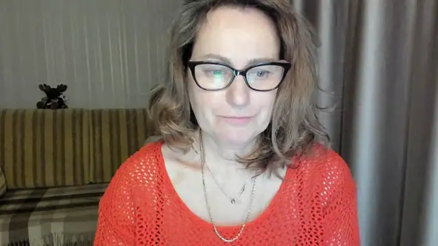 lauraoven online show from March 2025 04:47:01 PM