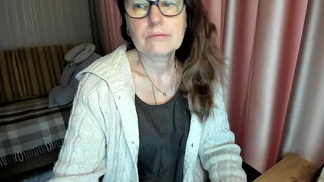 lauraoven online show from February 2026 07:52:02 AM