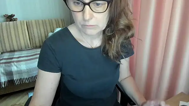 lauraoven online show from March 2026 02:40:02 PM