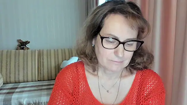 lauraoven online show from March 2025 10:58:02 AM