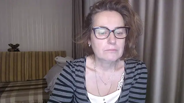 lauraoven online show from February 2025 05:44:02 PM