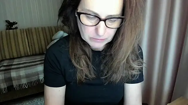 lauraoven online show from March 2026 02:31:01 PM