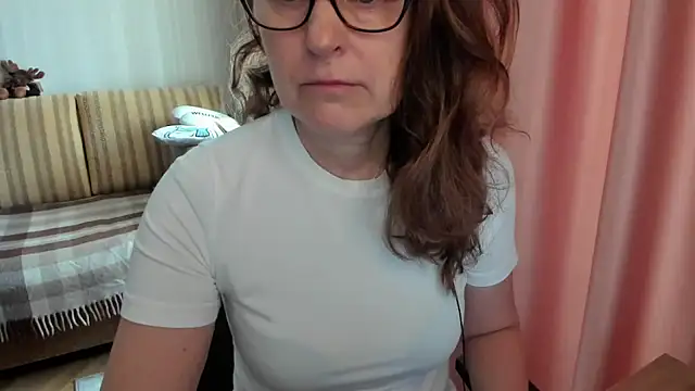 lauraoven online show from March 2026 06:55:02 AM