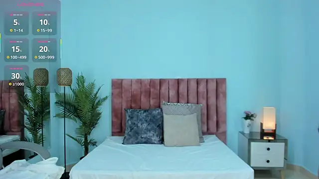 tati saldarriaga online show from November 2025 12:05:01 PM