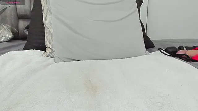 alyssia ocean online show from April 2026 05:30:01 PM