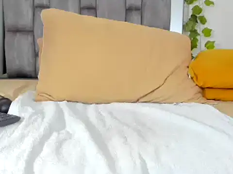 alyssia ocean online show from October 2025 12:39:02 PM