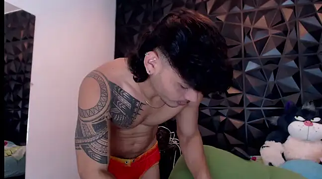 Snapshot of nik_lucas chatting on December 2024 06:31:01 PM nik lucas online show from December 2024 06:31:01 PM