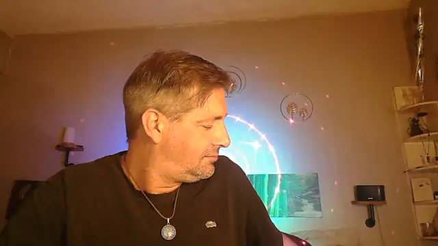 Snapshot of matrikes1 chatting on October 2025 06:53:02 PM matrikes1 online show from October 2025 06:53:02 PM