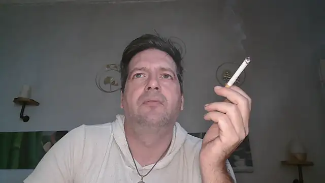 Snapshot of matrikes1 chatting on February 2025 12:24:02 PM matrikes1 online show from February 2025 12:24:02 PM
