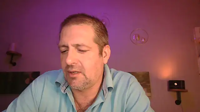 Snapshot of matrikes1 chatting on February 2025 06:52:02 PM matrikes1 online show from February 2025 06:52:02 PM