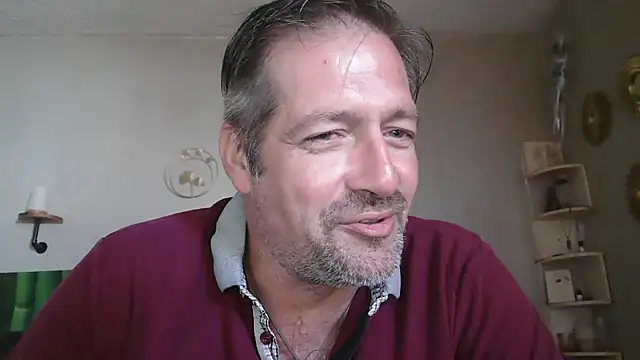 Snapshot of matrikes1 chatting on September 2025 02:02:01 PM matrikes1 online show from September 2025 02:02:01 PM
