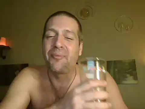 Snapshot of matrikes1 chatting on February 2025 10:26:01 PM matrikes1 online show from February 2025 10:26:01 PM