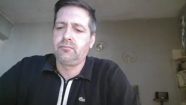 Snapshot of matrikes1 chatting on March 2026 03:41:01 PM matrikes1 online show from March 2026 03:41:01 PM