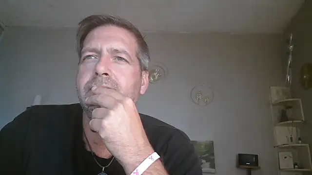 Snapshot of matrikes1 chatting on October 2025 02:47:02 PM matrikes1 online show from October 2025 02:47:02 PM
