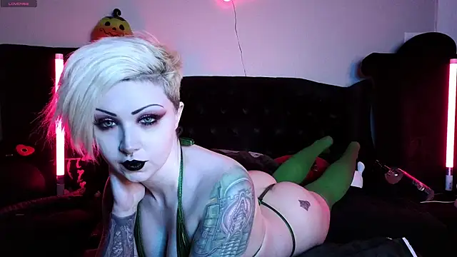 Ivey and James online show from February 2025 10:36:02 PM
