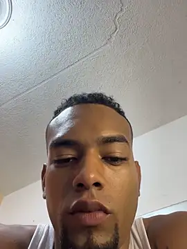 Snapshot of cuteboybigcock- chatting on February 2025 06:24:01 PM cuteboybigcock- online show from February 2025 06:24:01 PM