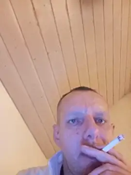 Snapshot of Kw8585kw chatting on January 2026 10:49:01 PM Kw8585kw online show from January 2026 10:49:01 PM