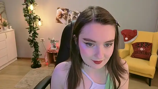 CloudGrace online show from December 2025 06:14:02 PM