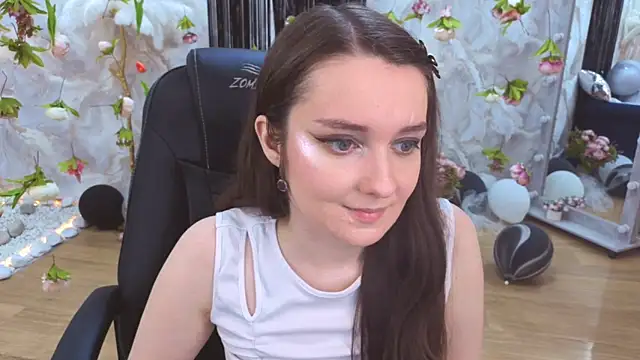Snapshot of CloudGrace chatting on July 2026 06:15:02 PM CloudGrace online show from July 2026 06:15:02 PM