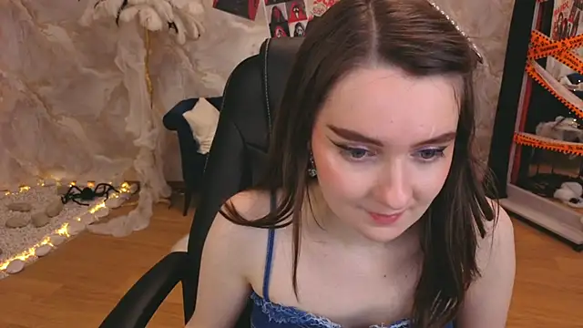 CloudGrace online show from October 2025 06:18:02 PM