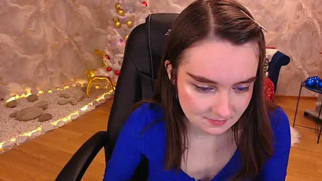 CloudGrace online show from December 2025 03:17:01 AM