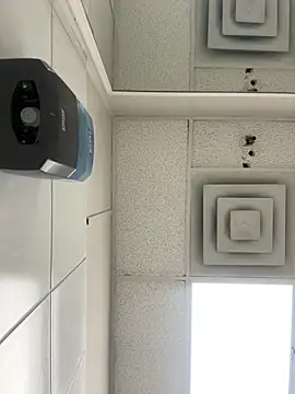 Snapshot of danieldonte chatting on November 2025 05:39:01 PM danieldonte online show from November 2025 05:39:01 PM