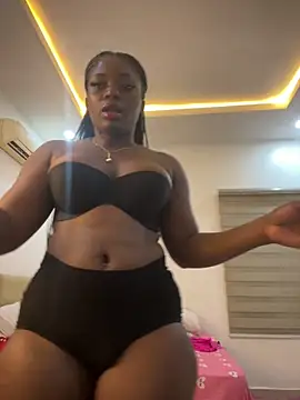Snapshot of Sweetbootty chatting on September 2025 04:14:02 PM Sweetbootty online show from September 2025 04:14:02 PM