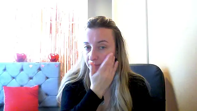 SusanCurt online show from February 2026 11:44:02 AM