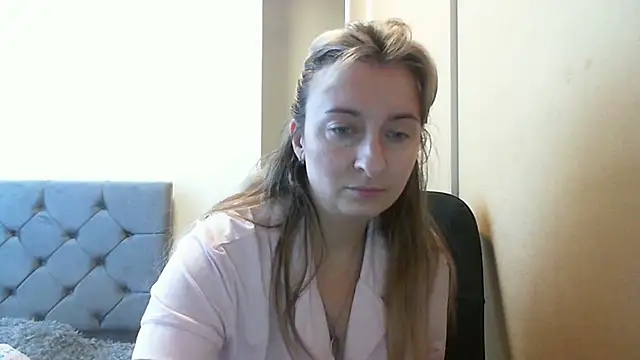 SusanCurt online show from October 2025 08:26:02 AM